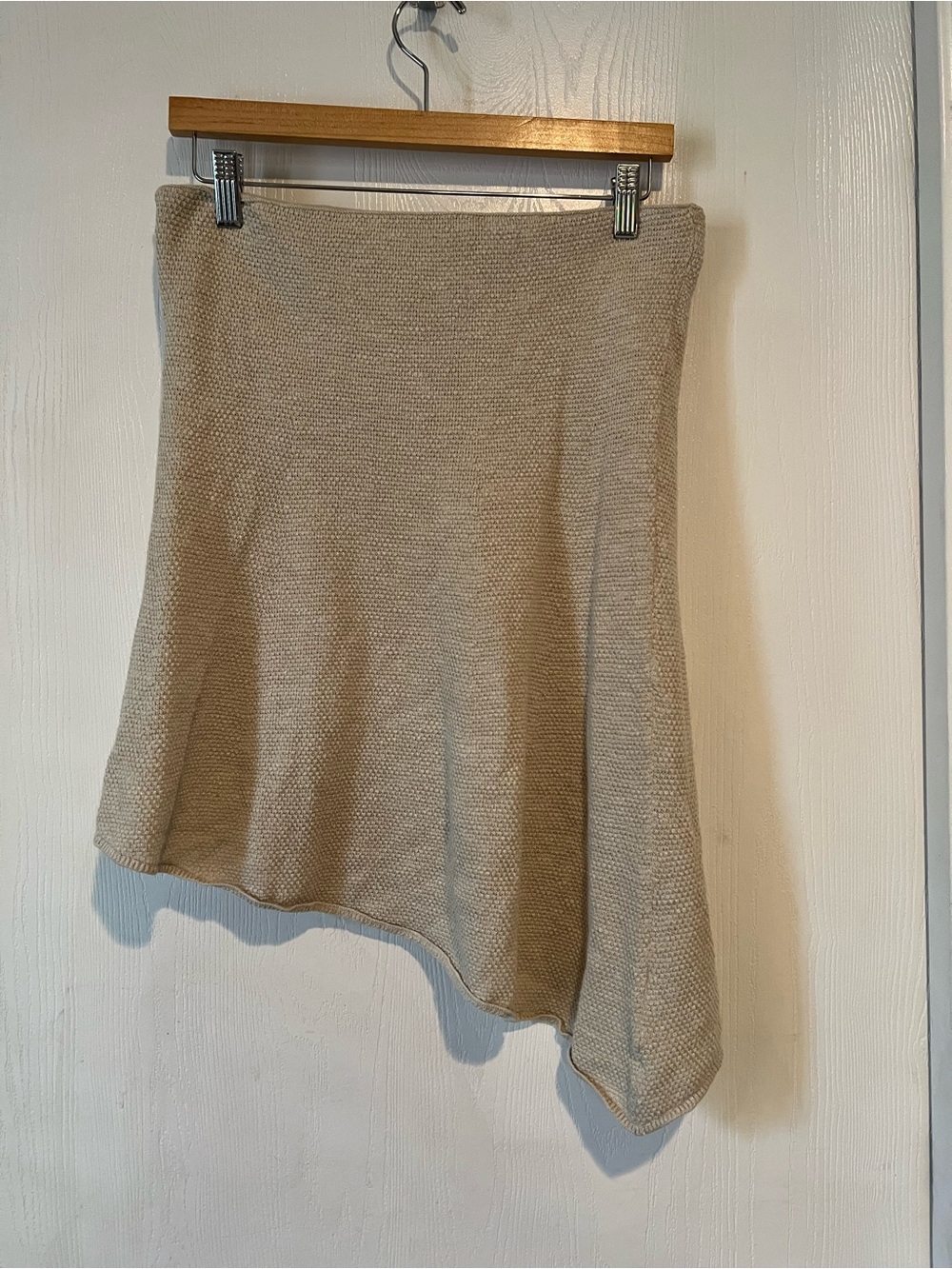 Free-est Free People Beige Asymmetrical Knit Top Women Sz Large NWT